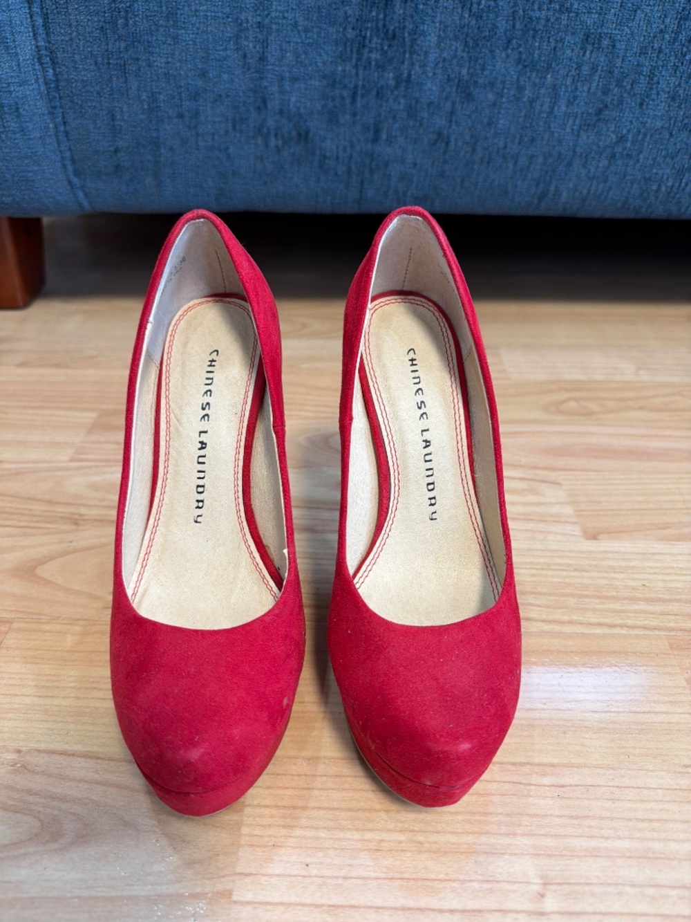 Red Heels - Picture 1 of 5